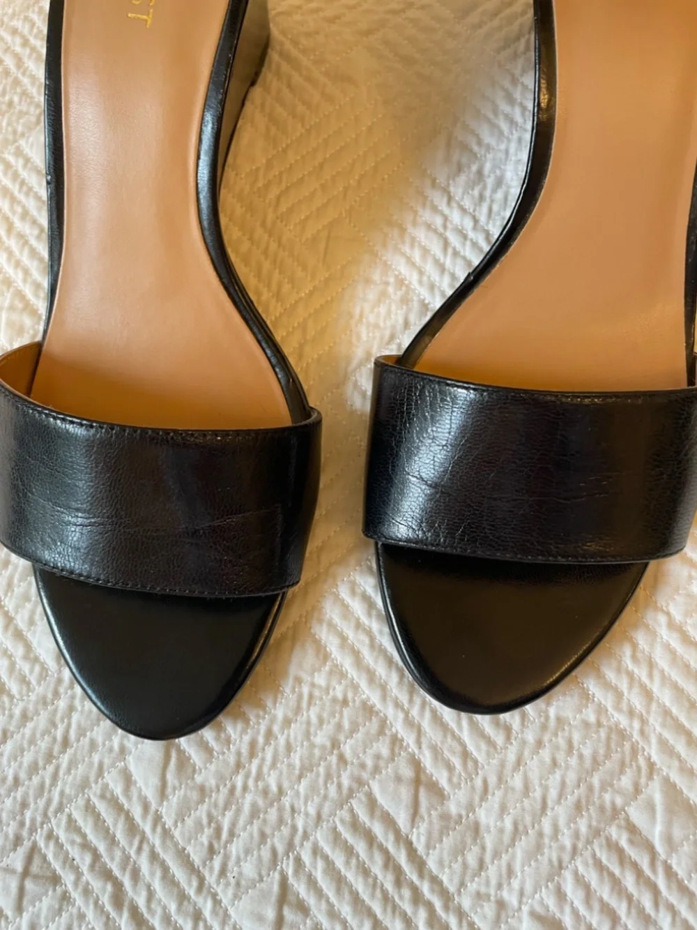 Nine West black ankle strap wedge sandal with gold buckle detail size 8.5